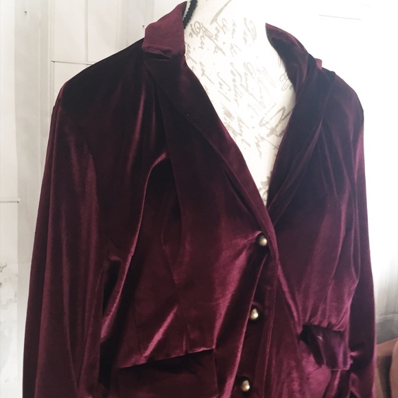 Style Me Jackets & Blazers - Style Me Women's Burgundy XL Velvet Blazer NWT